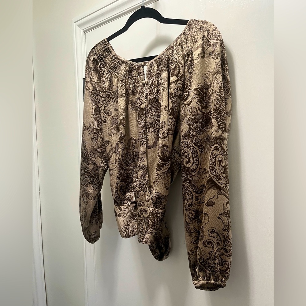 BCBG 100% SILK backless shirt